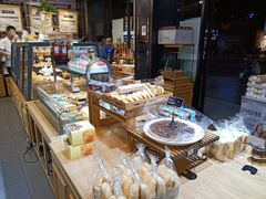 面包甜点陈列柜-佳乐福西饼屋(永明中路店)