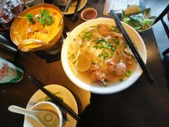 -大头虾越式风味餐厅(光明广场店)