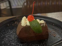 -BOURBON 玻本美式餐厅酒吧(虹桥新天地店)
