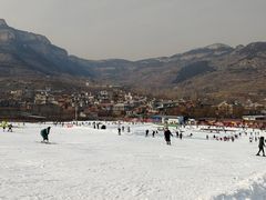 -济南卧虎山滑雪场