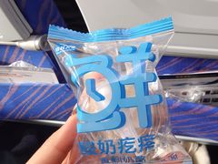 -正飞鲜奶(吐鲁番路店)