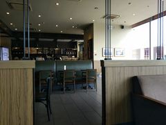 -星巴克臻选(盐城金鹰聚龙湖店)