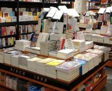 -西西弗书店&矢量咖啡(凯德晶萃广场店)