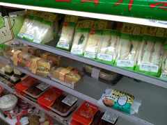 -全家便利店(秀沿路二店)