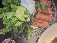 -大头虾越式风味餐厅(光明广场店)