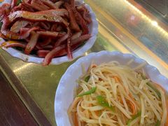 -金杨拉面王小吃面馆·牛三宝面·红烧牛肉粉