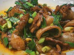 回锅土猪肉-柴门头啖汤·经典川菜·慢火汤品(锦城万达店)