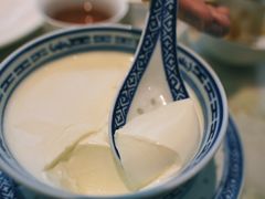 老香港鲜奶冻-香港百合居(LCM置汇旭辉广场店)