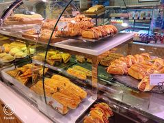 芝士香脆热狗-巴黎贝甜(龙之梦购物中心虹口店)