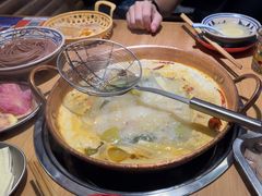 -洱火云南酸菜牛肉火锅(石景山当代商城店)