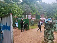 -南山特攻真人CS户外露营轰趴拓展基地