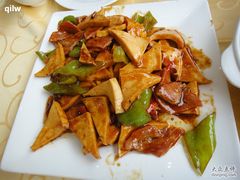 培根肉炒豆腐-海岛渔村大酒店(云霄路店)