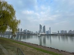 -南京眼步行桥