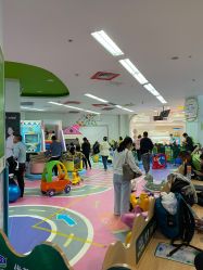 -孩子王童乐园(武汉永旺店)