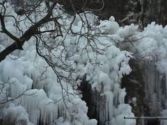 -大平台龙居瀑布旅游区