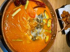 -洱火云南酸菜牛肉火锅(石景山当代商城店)