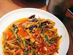 -川流不息·地道川菜·小龙虾(松东路店)