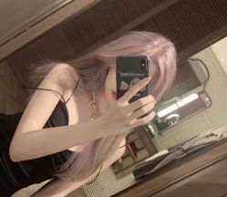 -AYO SALON