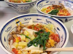 -阿瓦山寨·湘菜现炒·剁椒鱼头王(咸阳总店)