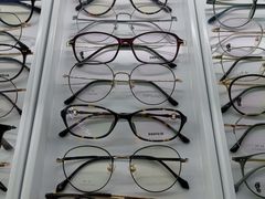 -潘多拉眼镜·蔡司依视路明月(潘家园店)