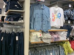 -GAP(王府井奥莱·香江小镇店)