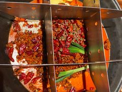 -周小明火锅(黑金冠社区店)