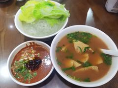 豆泡汤-老爆肚满五香烧牛羊肉