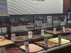 -Laderach 莱德拉(上海环贸iapm店)