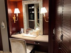 -富力丽思卡尔顿酒店健身中心