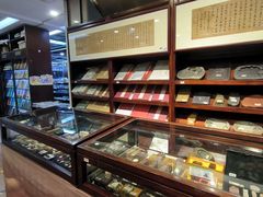 -新华书店(泉城路店)