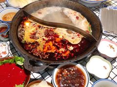屠场鲜毛肚-董眼镜火锅(洪崖洞总店)