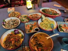 -拾光音乐餐酒吧(告庄星光夜市店)