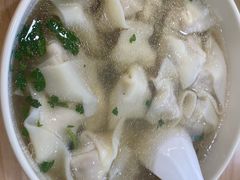 小馄饨-周震馄饨