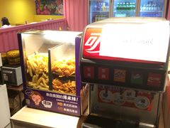 零食饮料区-火星工厂·桌游·团建聚会·轰趴馆(厦滘店)