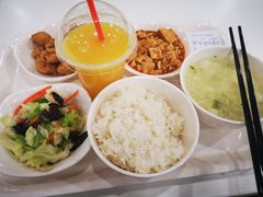 -浦东图书馆读者餐厅