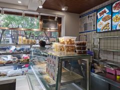 面包甜点陈列柜-护国寺小吃(左家庄店)