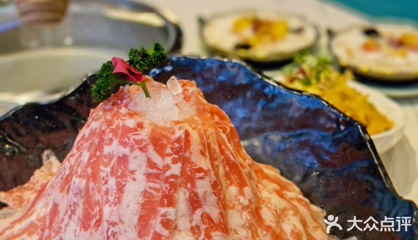 椰町·海南椰子鸡，给你带来原汁原味的海南风味[加油]