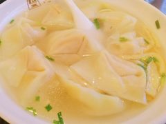 刀鱼馄饨-老半斋(福州路店)