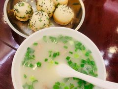 本帮肚肺汤-三两春(浦三路店)