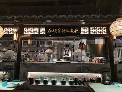 门面-佬麻雀·剁椒鱼头(京基KK One店)