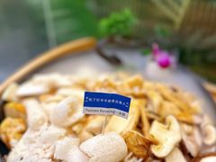 -一朵菌·野生菌探索家火锅(南亚店)