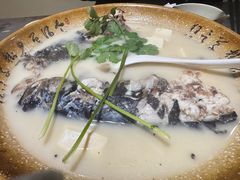 招牌鱼头汤-75幢私房菜馆