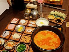 -银米·云南传统过桥米线(双廊黑金冠店)