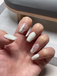 -UGIRL有个美甲