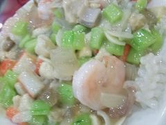 -绿岛酒楼(小海地店)