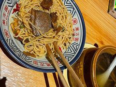 牛肉拌粉-万方圆拌粉瓦罐汤(滕王阁旗舰店)