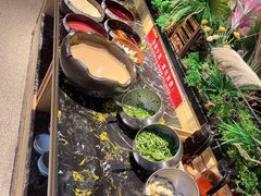 -釜御山海鲜烤肉火锅自助(新城市中心店)