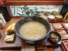 -银米·云南传统过桥米线(双廊黑金冠店)