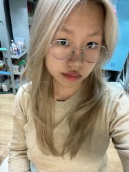 -韩国李知恩形象设计