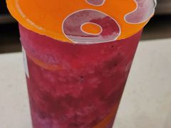 双球冰淇淋红果-CoCo都可(中南CBD大有境店)